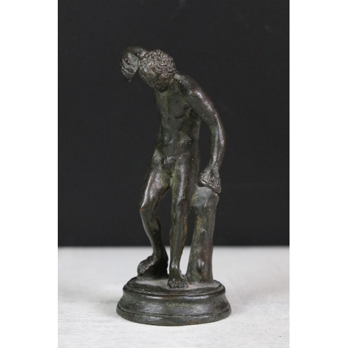 199 - A collection of nine grand tour style miniature bronzes figure of classical marble statues.