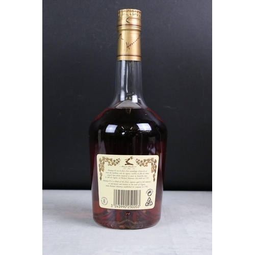 392 - A collection of three sealed bottles of Brandy to include E&J, Hennessy and Courvoisier.