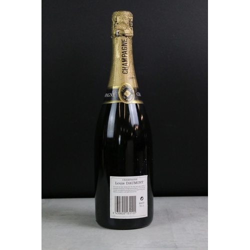 400 - A collection of four bottles of Champagne to include Moet & Chandon, Louis Daumont, Louvel Fontaine ... 