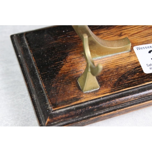 365 - Brass gong on oak stand & retro vintage desk calendar