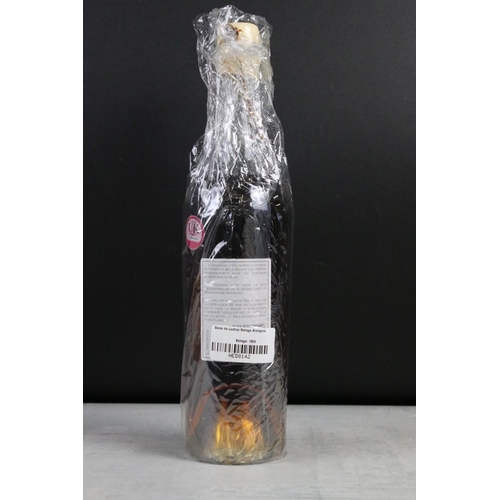 401 - A bottle of Baron De Lustrac Armagnac 1954, sealed bottle within wooden case.