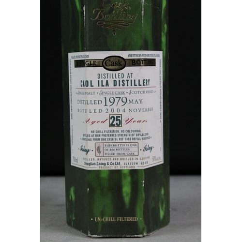 402 - A bottle of Caol Ila old malt cask whisky, bottle aged 25 years, from 1979 to 2004.