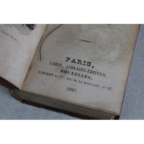 426 - Book - Notre-Dame de Paris - Victor Hugo, leather bound, dated 1837.