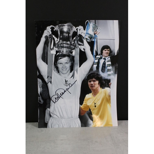 435 - Football Autographs - Tottenham Hotspur, a ltd edition 12