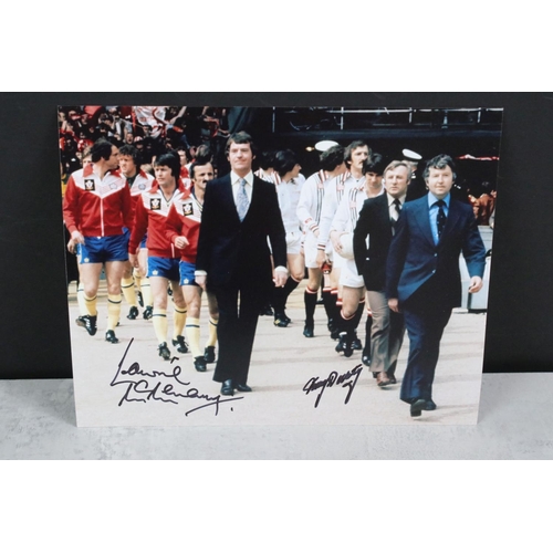 441 - Football Autographs - Manchester Utd & Southampton, a 1976 FA Cup Final programme, ticket, photos si... 