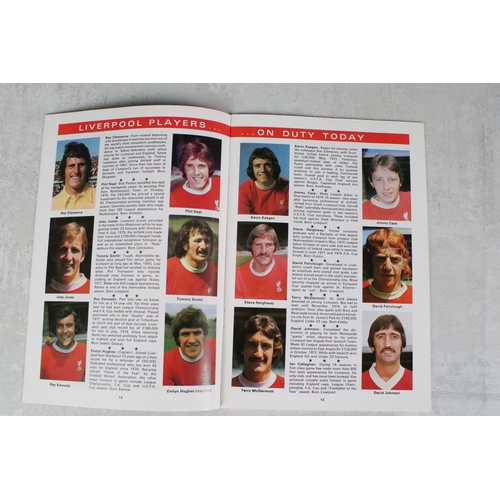 441 - Football Autographs - Manchester Utd & Southampton, a 1976 FA Cup Final programme, ticket, photos si... 