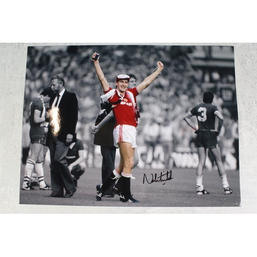 441 - Football Autographs - Manchester Utd & Southampton, a 1976 FA Cup Final programme, ticket, photos si... 