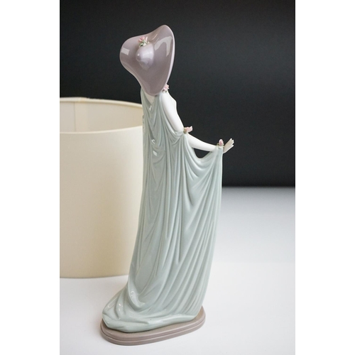 11 - Lladro ' Afternoon Tea ' porcelain lady figure, no. 1428 (35.5cm high), together with a Lladro Balle... 