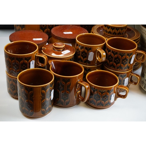 27 - Hornsea ' Heirloom ' pattern ceramics comprising a part coffee set (coffee pot & cover, 7 coffee cup... 