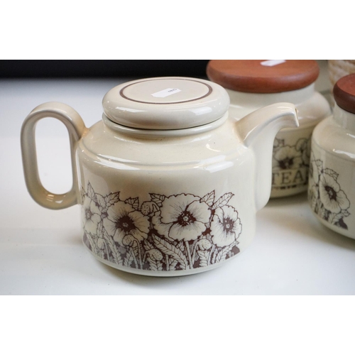 27 - Hornsea ' Heirloom ' pattern ceramics comprising a part coffee set (coffee pot & cover, 7 coffee cup... 