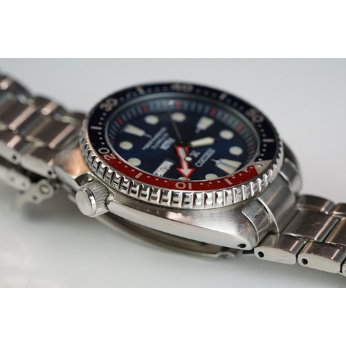 250 - A Seiko PADI 'Turtle' special edition 4R36-05H0 SR1A21K1, complete with original bracelet strap, spa... 