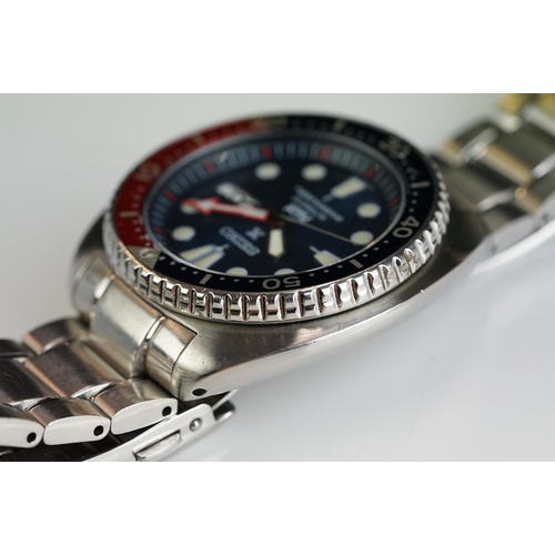 250 - A Seiko PADI 'Turtle' special edition 4R36-05H0 SR1A21K1, complete with original bracelet strap, spa... 