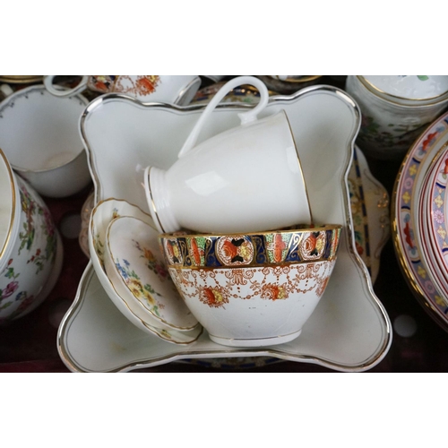 77 - Collection of vintage china to include Royal Doulton, Royal Worcester, Royal Crown Derby etc