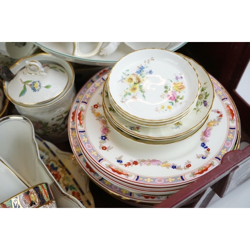 77 - Collection of vintage china to include Royal Doulton, Royal Worcester, Royal Crown Derby etc