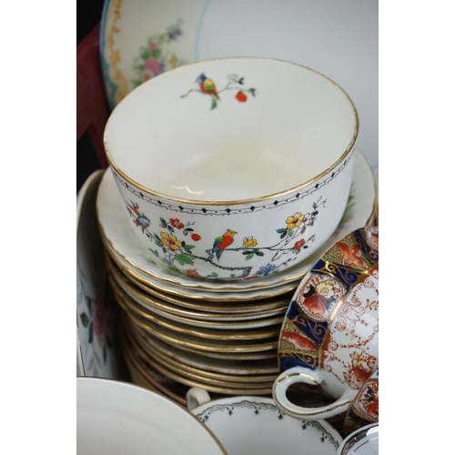 77 - Collection of vintage china to include Royal Doulton, Royal Worcester, Royal Crown Derby etc