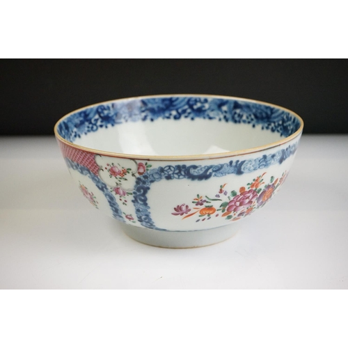 35 - 18th Century Chinese Famille Rose circular footed bowl, decorated with floral sprays, with underglaz... 