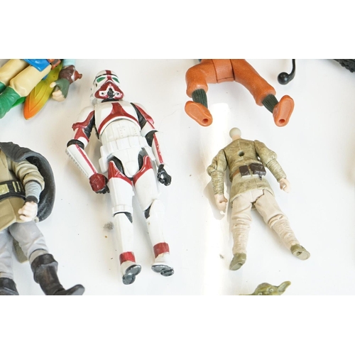 326 - A small collection of mainly 'Star Wars' action figures.