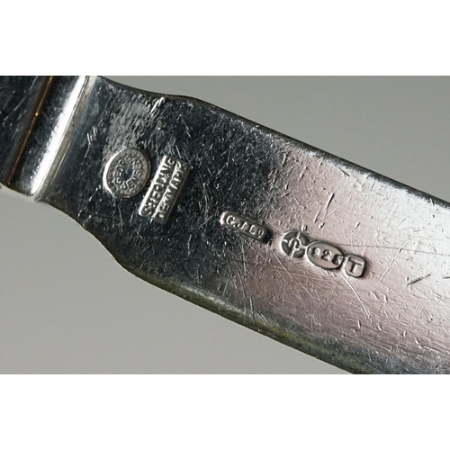 272 - A fully hallmarked sterling silver Georg Jensen Art Deco butter knife.