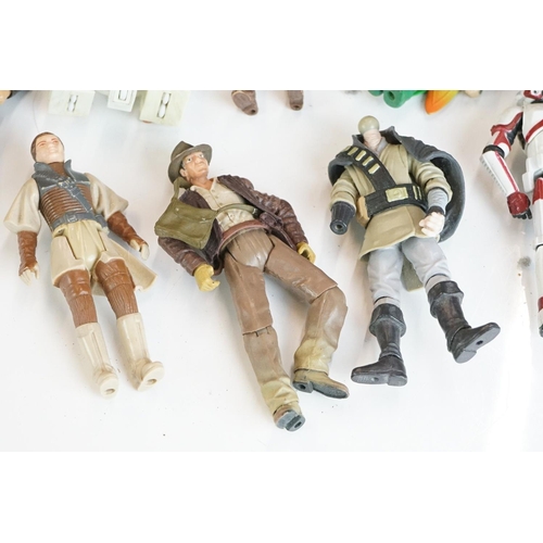 326 - A small collection of mainly 'Star Wars' action figures.