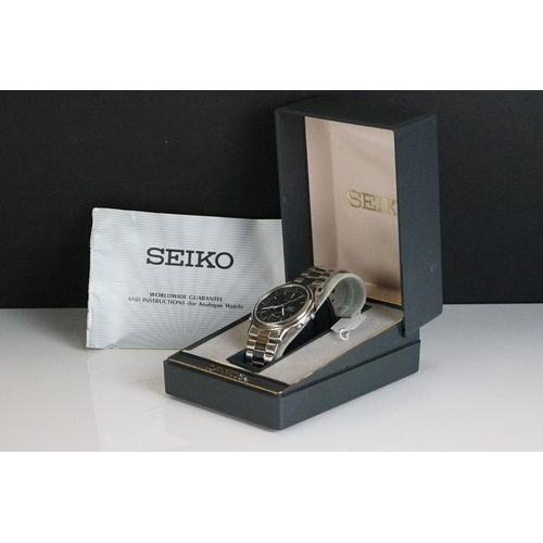 328A - Seiko 7T32 - 6A5A gents chronograph watch with original instructions & box