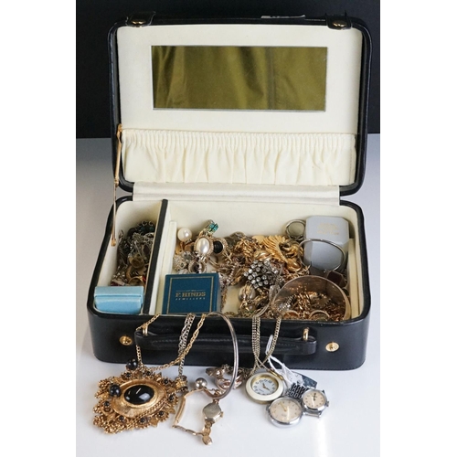 329 - Jewellery box & contents, to include large silver cuff bangle, rings, earrings, brooches etc