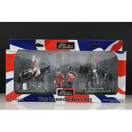 291 - Britains blister packed figures, Ceremonial Collection, Grenadier Guards, London Gift Set etc (7 ite... 