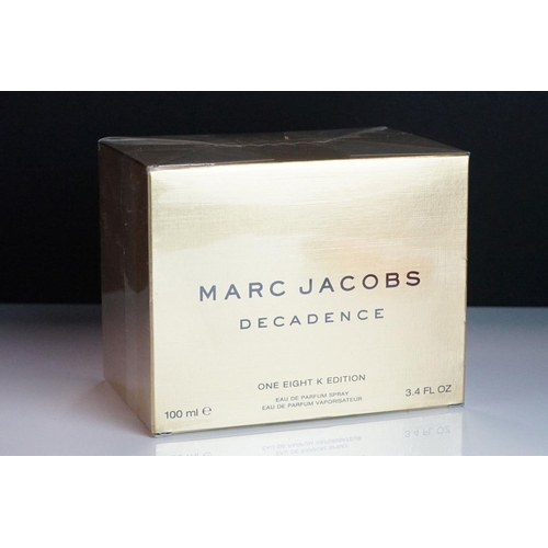 305 - A collection of Marc Jacobs perfumes, eau de toilette, gift sets etc, to include Lola, Decadence and... 