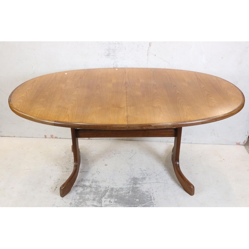 549 - Mid century Retro G-Plan ' Fresco ' Teak Oval extending Dining Table, 161cm long (closed) x 106cm wi... 