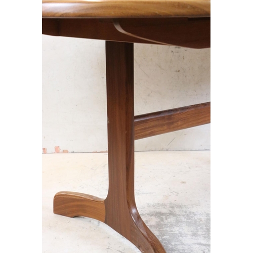 549 - Mid century Retro G-Plan ' Fresco ' Teak Oval extending Dining Table, 161cm long (closed) x 106cm wi... 