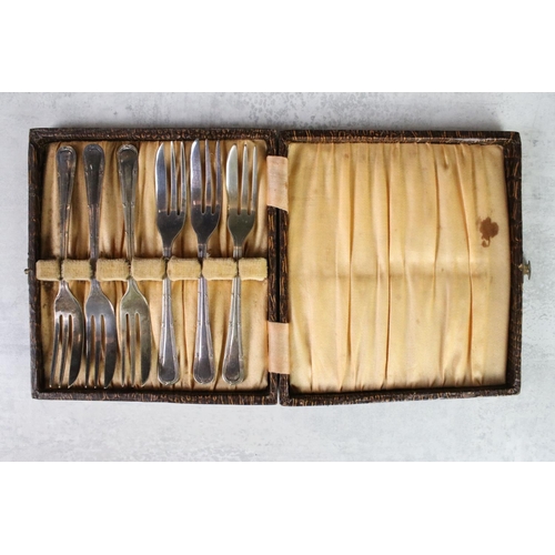 379 - Victorian Cased Set of Four Silver Plated Napkin Rings together with various cased sets of cutlery a... 