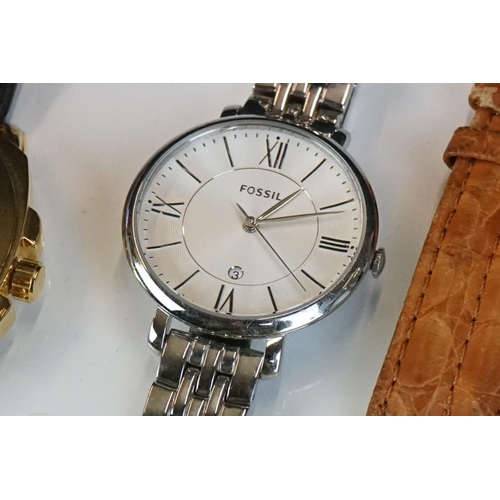 343 - A small collection of vintage and contemporary watches to include Rotary, Timex and Avia examples