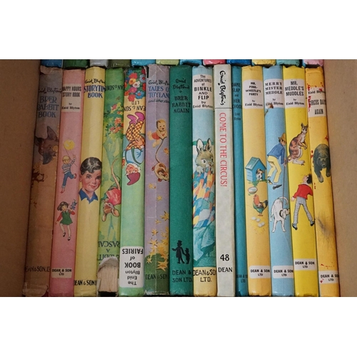 446 - A large collection of children's books to include a large quantity of Ladybird books, Sooty, Enid Bl... 