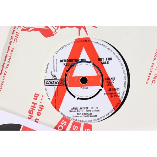 402 - Vinyl - Rock ’N’ Roll - 9 demo promo UK 7” singles by The Crickets, condition varies, but at least V... 