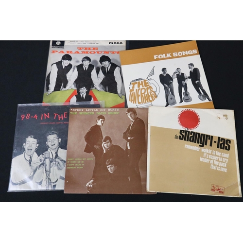 412 - Vinyl - Beat / Mod / Surf - 15 original UK 7” EPs, to include: The Pretty Things (2 EPs), The Kinks,... 