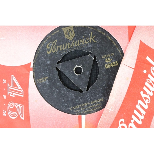 422 - Vinyl - Rock ’N’ Roll / Pop - 38 original mainly 1950s UK singles on the Tri-Centre Capitol labels, ... 