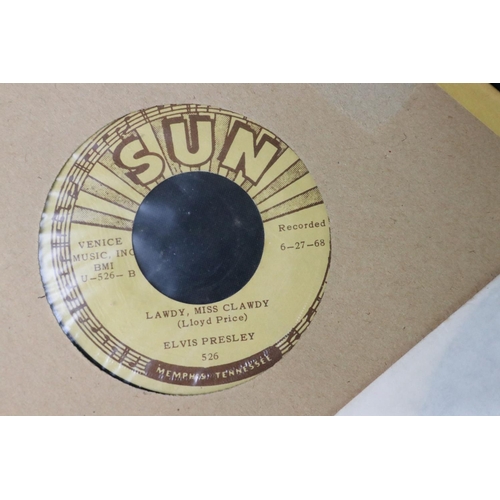 424 - Vinyl - Rock ’N’ Roll / Sun Records - 16 Elvis Presley Sun Records, re-issue 7” singles from 1972 - ... 