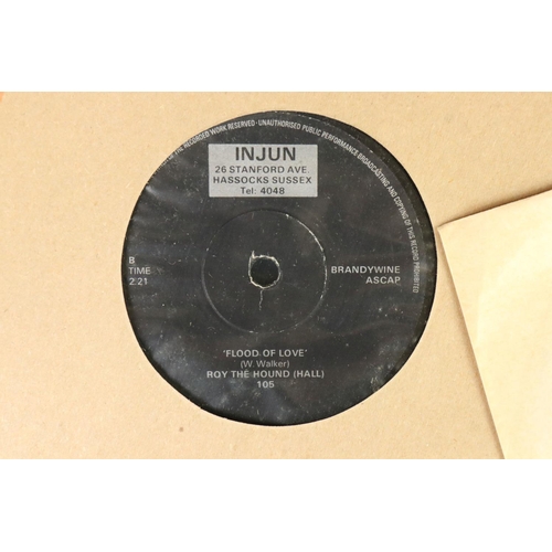 435 - Vinyl - Rockabilly - 13 early 1970s UK pressing singles on Injunction Records label, to include: (Gr... 