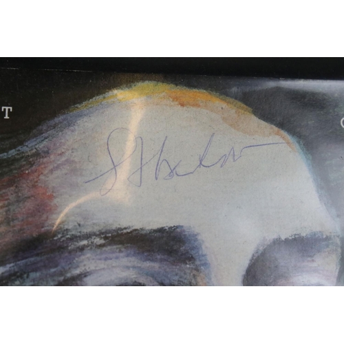 353 - Vinyl & Autographs – 19 Steve Hackett / Genesis 7” singles 18 of which are signed by Steve Hackett. ... 