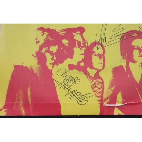 384 - Vinyl & Autographs – 38 New Wave / Alternative singles signed by the artists to include Squeeze (6 s... 