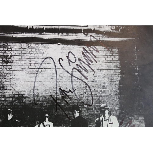 612 - Vinyl & Autograph - The Clash Sandinista! UK 1st press on CBS Records FSLN 1. Sleeve is Vg++, Vinyl ... 