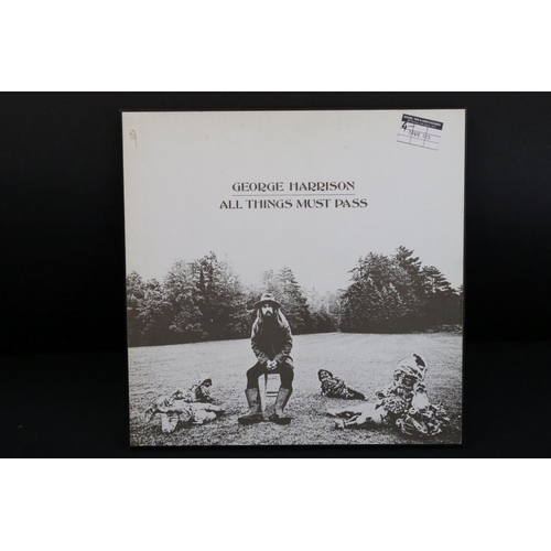 686 - Vinyl - George Harrison All Things Must Pass LP Box Set on Apple STCH 639, white inners, no poster, ... 