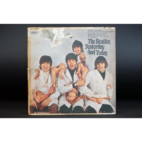 14 - Vinyl - The Beatles Yesterday And Today LP 3rd State Butcher Sleeve on Capitol Records T 2553 mono. ... 