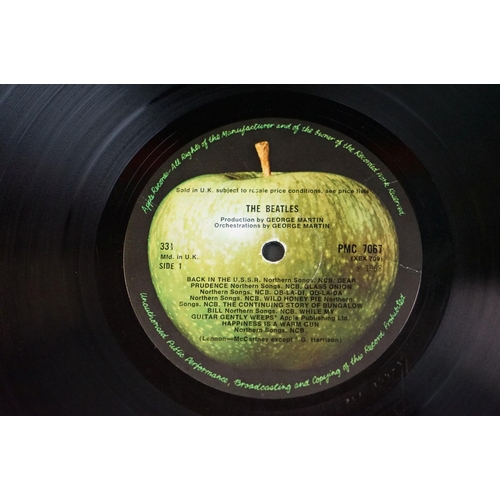 3 - Vinyl - The Beatles - White Album, mono top loader, low number 0005418, no EMI on the labels, Apple ... 