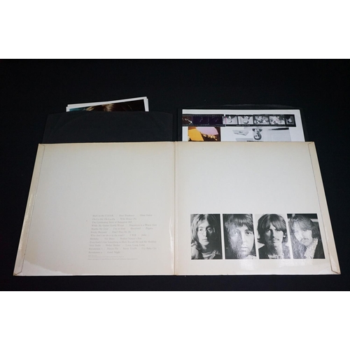 5 - Vinyl - The Beatles White Album mono PMC 7067 numbered 0151280 top loader with inserts and black inn... 