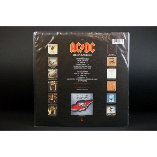 512 - Vinyl - ACDC The Razors Edge picture disc LP on ATCO Records WX 364P.  Card insert and vinyl Ex