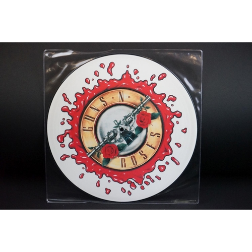 529 - Vinyl - 6 Guns N Roses picture / shaped / coloured vinyl to include Nightrain shaped pic disc (759 9... 