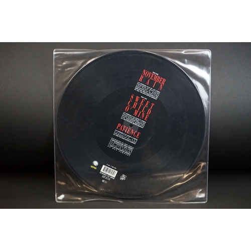 529 - Vinyl - 6 Guns N Roses picture / shaped / coloured vinyl to include Nightrain shaped pic disc (759 9... 