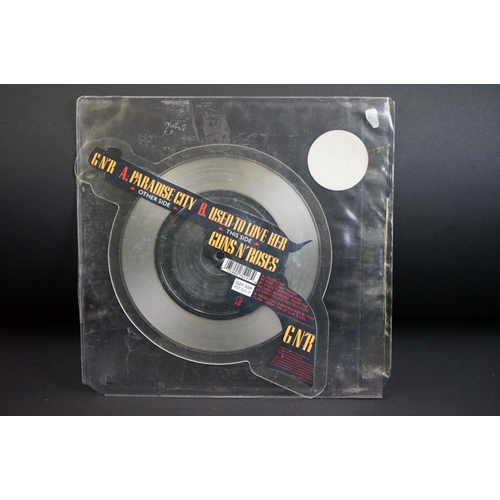 529 - Vinyl - 6 Guns N Roses picture / shaped / coloured vinyl to include Nightrain shaped pic disc (759 9... 