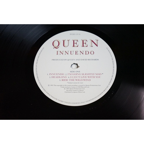 531 - Vinyl - Queen - 1 LP and 5 12