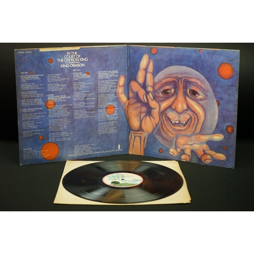 65 - Vinyl - King Crimson In The Court Of The Crimson King on Island ILPS 9111, pink rim palm tree label,... 